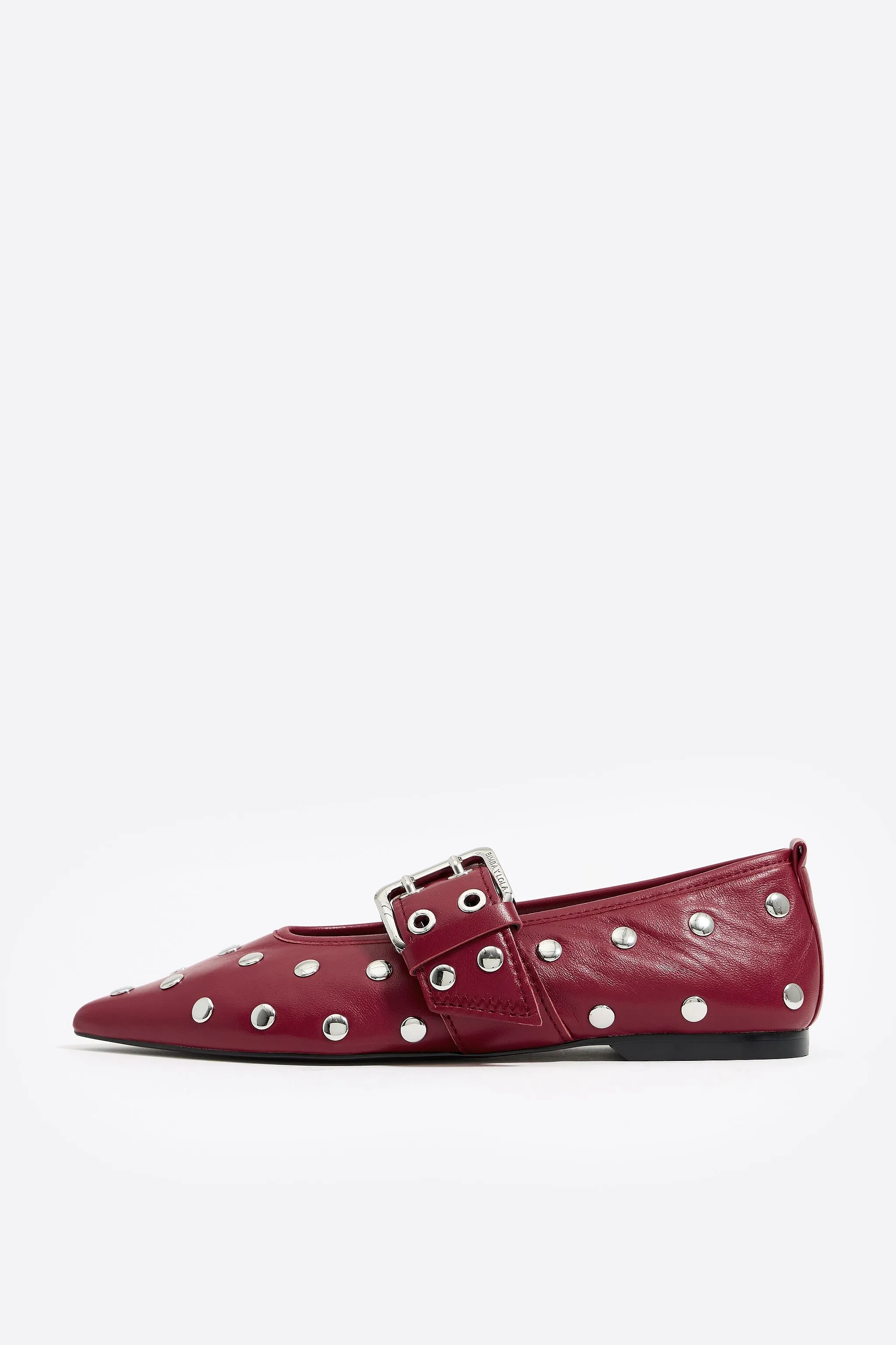 Bailarina tachas piel roja
