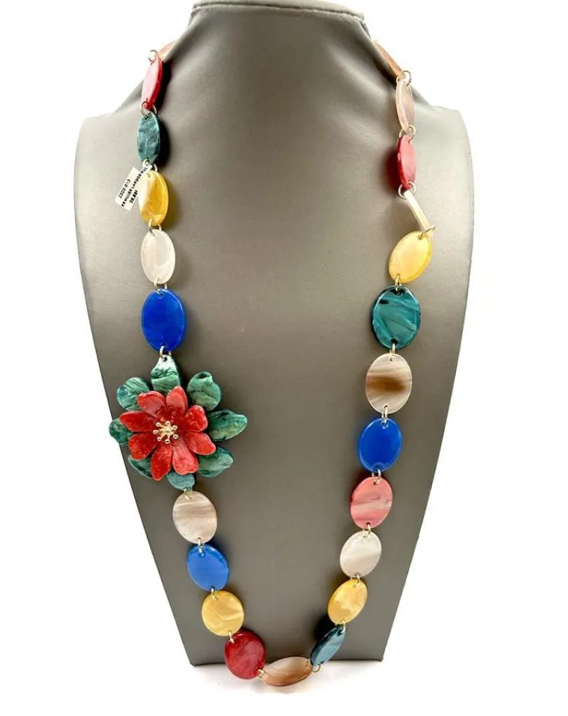 COLLARES MUJER LARGOS EN MULTICOLOR Y FLOR PARA UN LOOK FRESCO