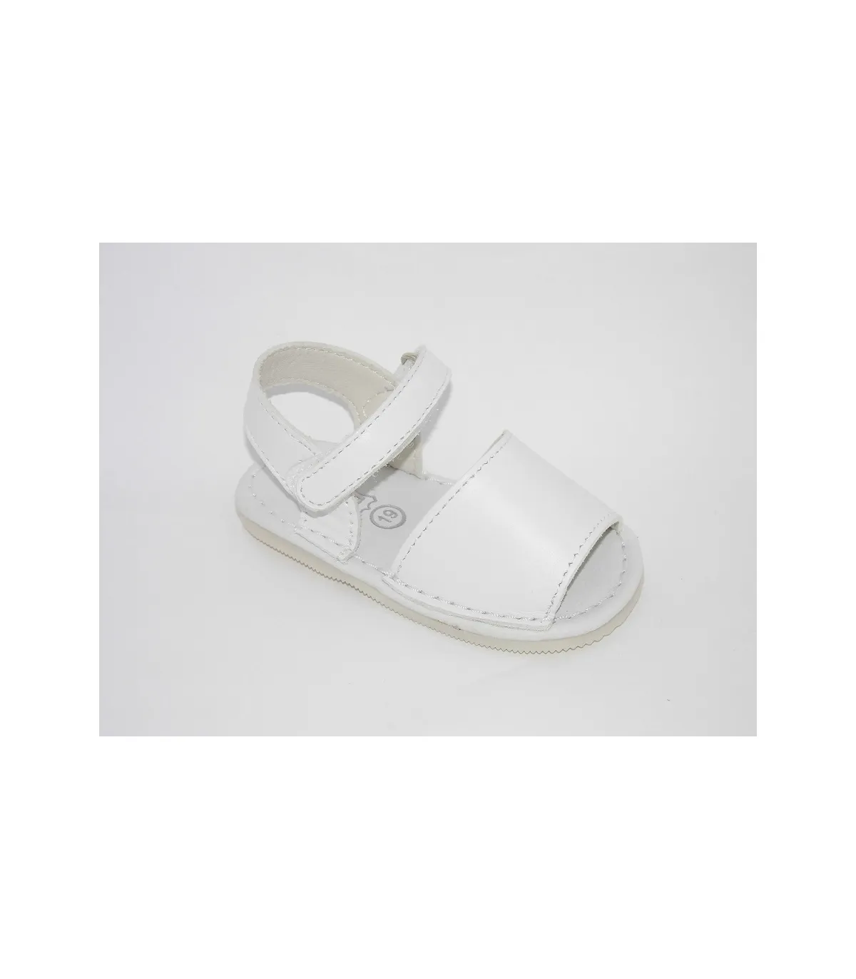 Menorquina piel blanco bebé