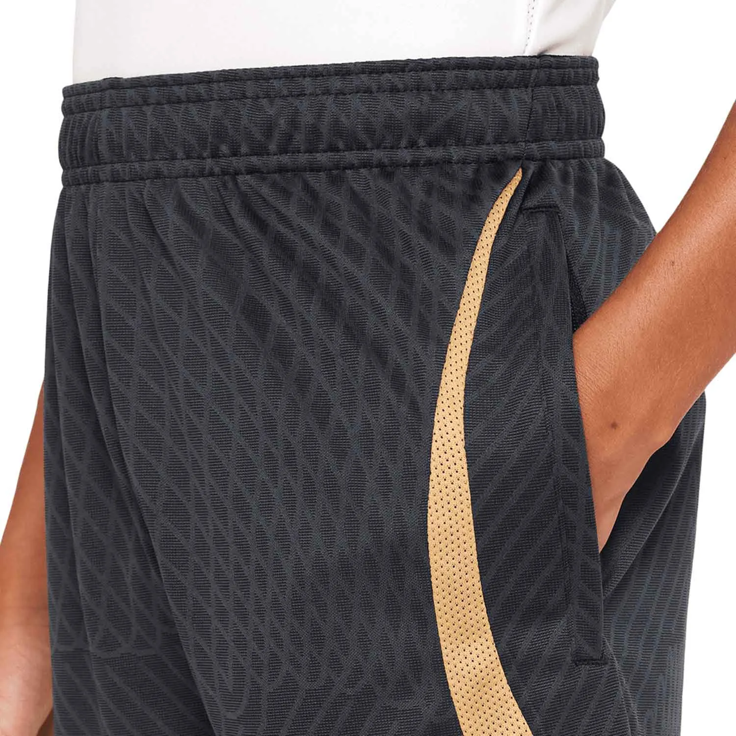 Short Nike Chelsea entrenamiento niño Dri-Fit Strike